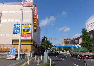 環状2号線沿いにある大豆戸町の「MEGAドン・キホーテ新横浜店」