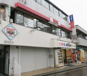 横浜ラーメン店がオープンするとみられる菊名西口駅前のビル1階