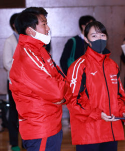 慶應テニス部のリーダーとして参加した丸山さんとマネージャーの一木さん