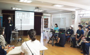 太尾南町会「防災訓練」では、3年目となるZoomを使用してのチャレンジ、「在宅避難者」と防災対策本部（太尾会館）を結ぶ実践的な訓練がおこなわれた（9月11日）