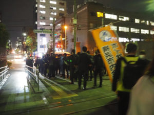 70人超が新横浜の繁華街へと向かった