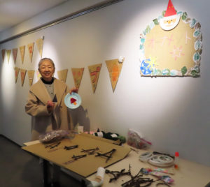 「クリスマス」カードやオーナメントのワークショップも開催予定。大倉山ミエルの鈴木理事長も恒例となったイベントの盛り上がりを喜ぶ