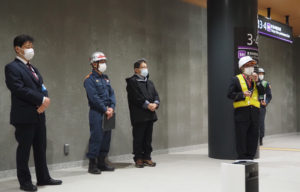 訓練の後、田村港北警察署長、吉田港北消防署長、中森救命救急センター長が「講評」をおこなった（左より）