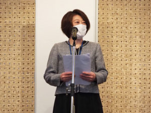 3年ぶりの表彰式の開催、しかもシャンデリアや装飾もきらめく「新横浜グレイスホテル」での開催を喜ぶ石塚会長