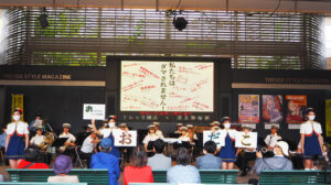 昨年（2022年）の「安全・安心まちづくり旬間」イベント開催時にも神奈川県警音楽隊やカラーガード隊が来訪。ポスターは横浜芸術高等専修学校（大豆戸町）が制作し表彰された（10月15日）