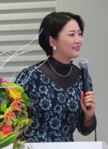 「開会式」などの司会進行はテレビ朝日アナウンサーの矢島悠子さんが担当した