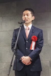 神奈川県議会議員の武田翔議員は「若い時にはできていたことが出来なくなった。人との距離が遠くなっていく肉体的、精神的不安を聞くことが増えた」とのシニアの声を受け、「ここに住む人々の人生が豊かになることを祈っています」との祝辞を述べていた