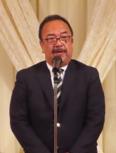 斉藤事務局長（仲手原自治会会長）が「第50回定期総会」を終えたことを報告。「50周年記念式典」の開会宣言を行った
