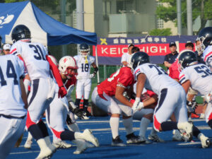 春の県大会と関東大会は慶應義塾高校ユニコーンズが制した（5月4日の日大高校ファイティングブルドッグス戦、法政大学川崎総合グラウンド）