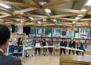 【第1部】FMDで開かれた「太尾の地域、歴史、未来」をテーマとしたパネルディスカッションは各教室にも生配信。本番前から終了まで、「テレビの生番組みたい」といった緊張感とワクワク感があふれる時間に