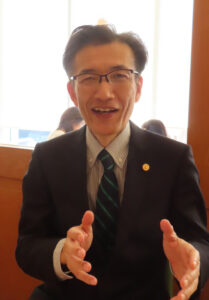 今の日本社会にますます求められる「無形資産の計測の重要性」についての提言やアドバイスを行えるプロフェッショナルとして、企業の戦略的経営にさらなる貢献を行っていきたいと語る