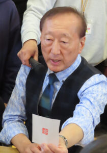 作品に押す「自分だけの」印づくりも