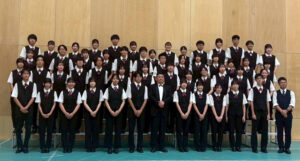 「キーピングスマイル」をモットーに演奏に挑む(同)